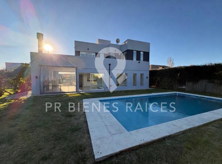 Casa · 5 Ambientes