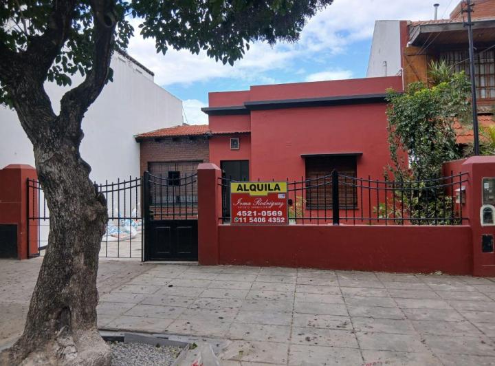 Casa · 95m² · 5 Ambientes · 1 Cochera