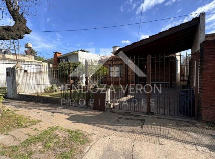 Casa · 110m² · 4 Ambientes · 1 Cochera