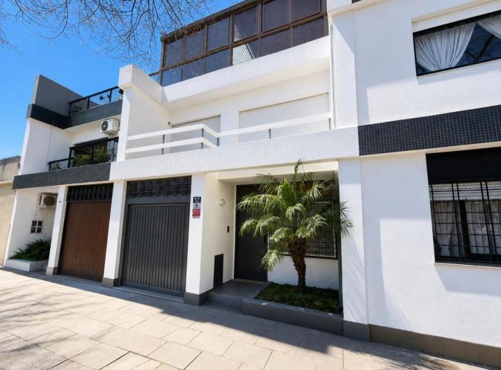 Casa · 140m² · 5 Ambientes · 1 Cochera