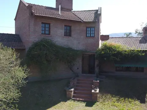 Casa en Alquiler en San Lorenzo, Capital