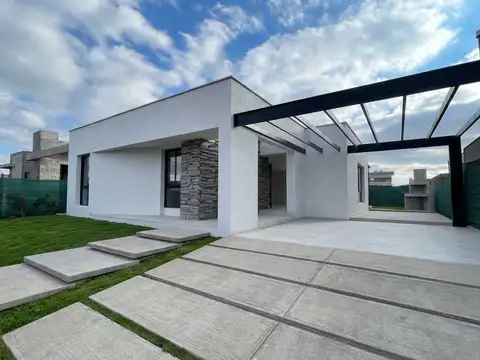 Casa en Venta en Mayor Drummond, Luján de Cuyo