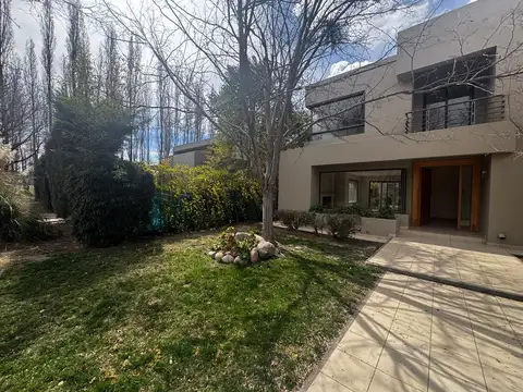 Casa en Venta en Chacras de Coria, Luján de Cuyo