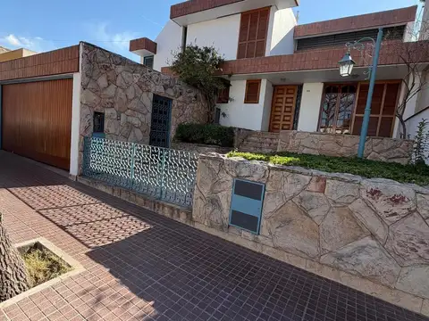 Casa en Venta en Quinta Sección, Mendoza