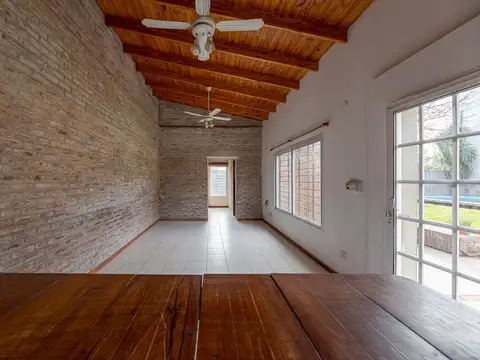 Casa en Venta en Roldan, San Lorenzo