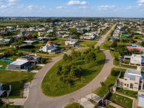Terreno en Venta en Las Tardes, Roldan