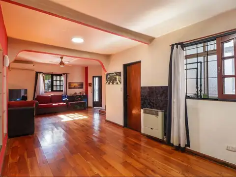 Casa en Venta en Monte Castro, CABA