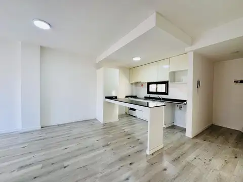 Departamento en Alquiler en Monte Castro, CABA