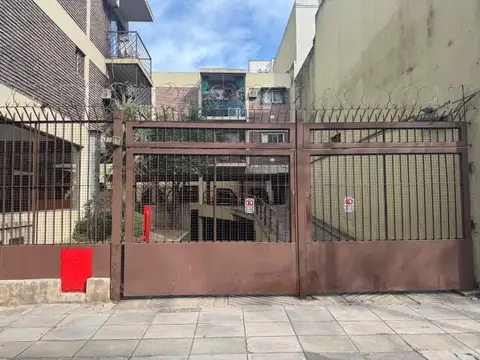 Cochera en Venta en Barracas, CABA