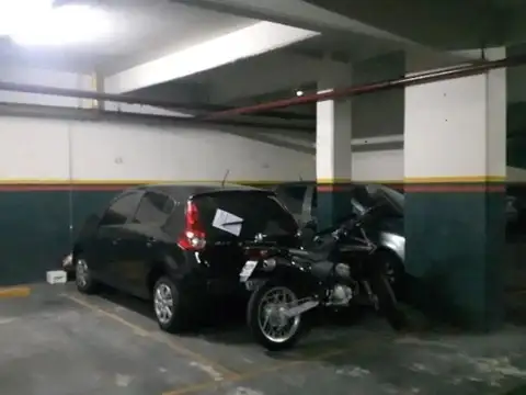 Cochera en Venta en Almagro, CABA