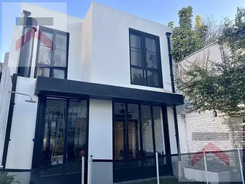 Casa en Alquiler en La Lucila Libertador / Río, La Lucila