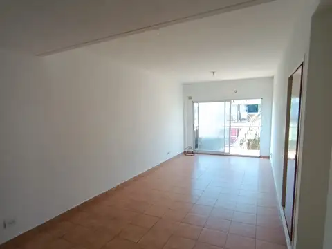 Departamento en Alquiler en Ciudad Jardín del Palomar, Partido de Tres de Febrero
