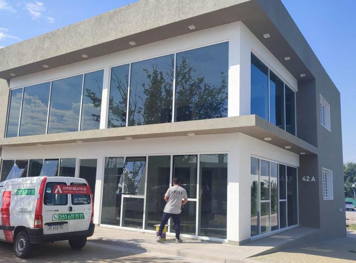 Local comercial · 280m² · 6 Ambientes