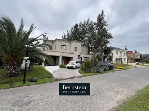 Casa en Venta en Altos Del Sol, Countries y Barrios Cerrados en Ituzaingó