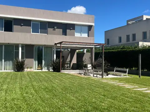 Casa en Venta en El Roció, Countries y Barrios Cerrados en Esteban Echeverria