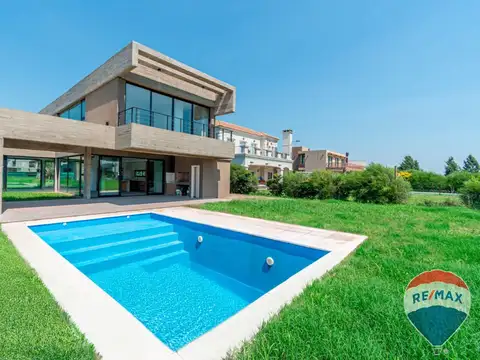 Casa en Venta en Terralagos, Canning