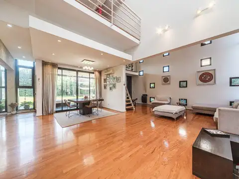 Casa en Venta en La Lomada De Pilar, Countries y Barrios Cerrados en Pilar