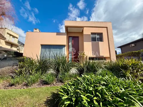 Casa en Venta en Villa Gobernador Udaondo, Partido de Ituzaingó