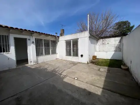 Departamento en Alquiler en Rafael Calzada, Partido de Almirante Brown