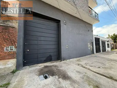 Galpón en Alquiler en Isidro Casanova, Partido de La Matanza