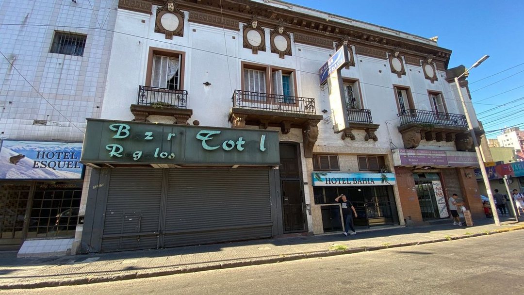 Local en Constitución