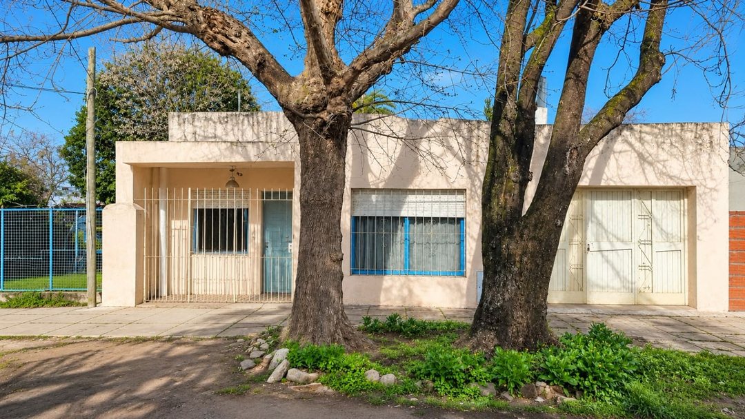 VENTA CASA 3 AMBIENTES MERLO SUR -BARRIO MATERA