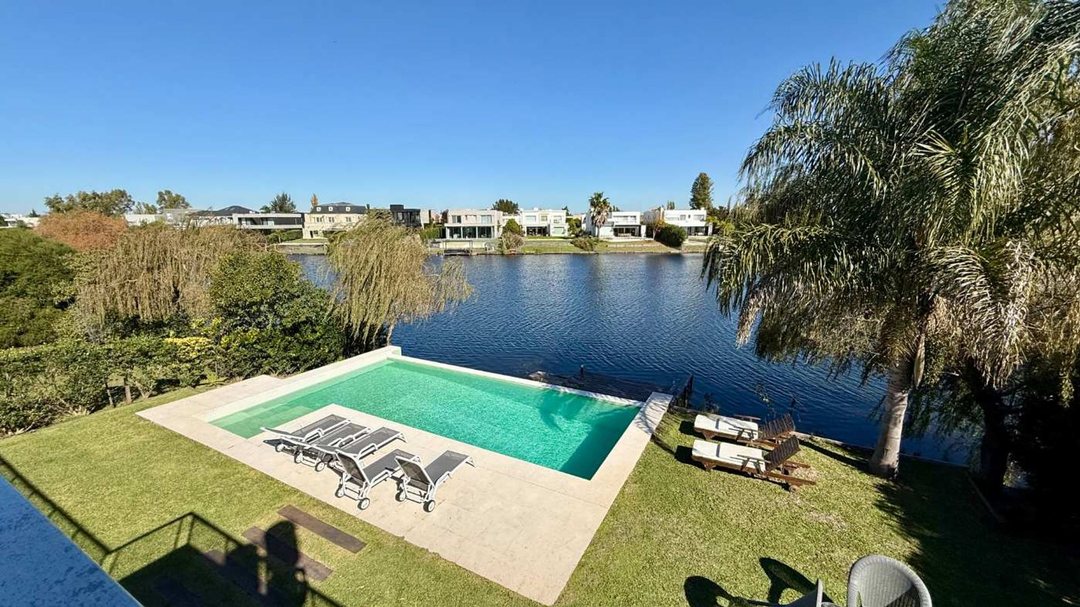 ALQUILER CASA 7 AMB A LA LAGUNA NORDELTA ALISOS