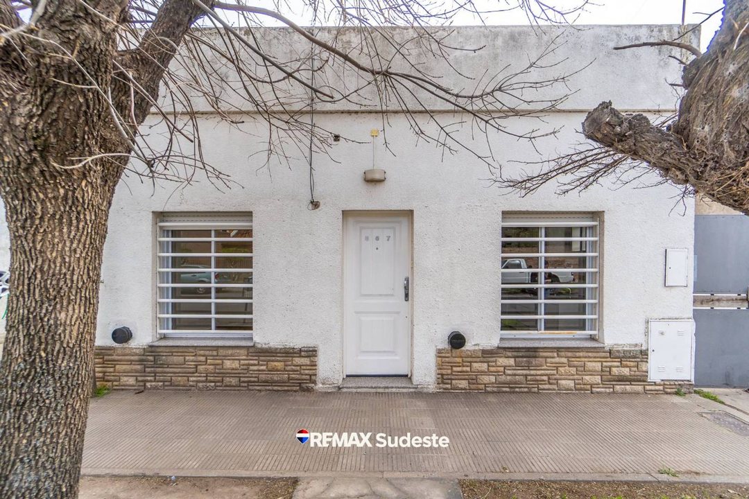 Venta Departamento al frente de 2 dormitorios