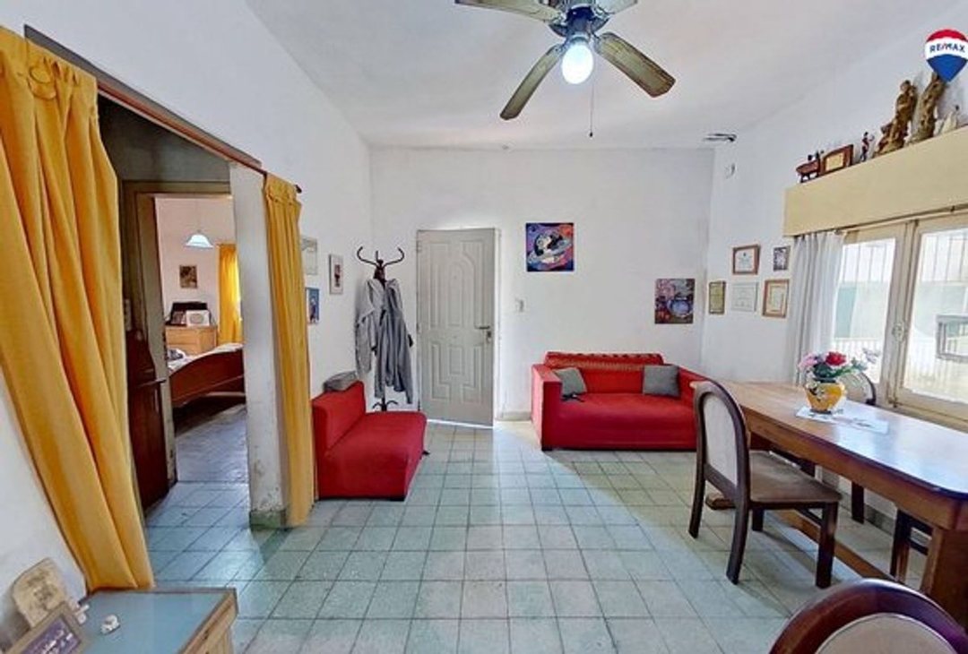 VENTA CASA LOTE PROPIO GUERNICA FONDO LIBRE
