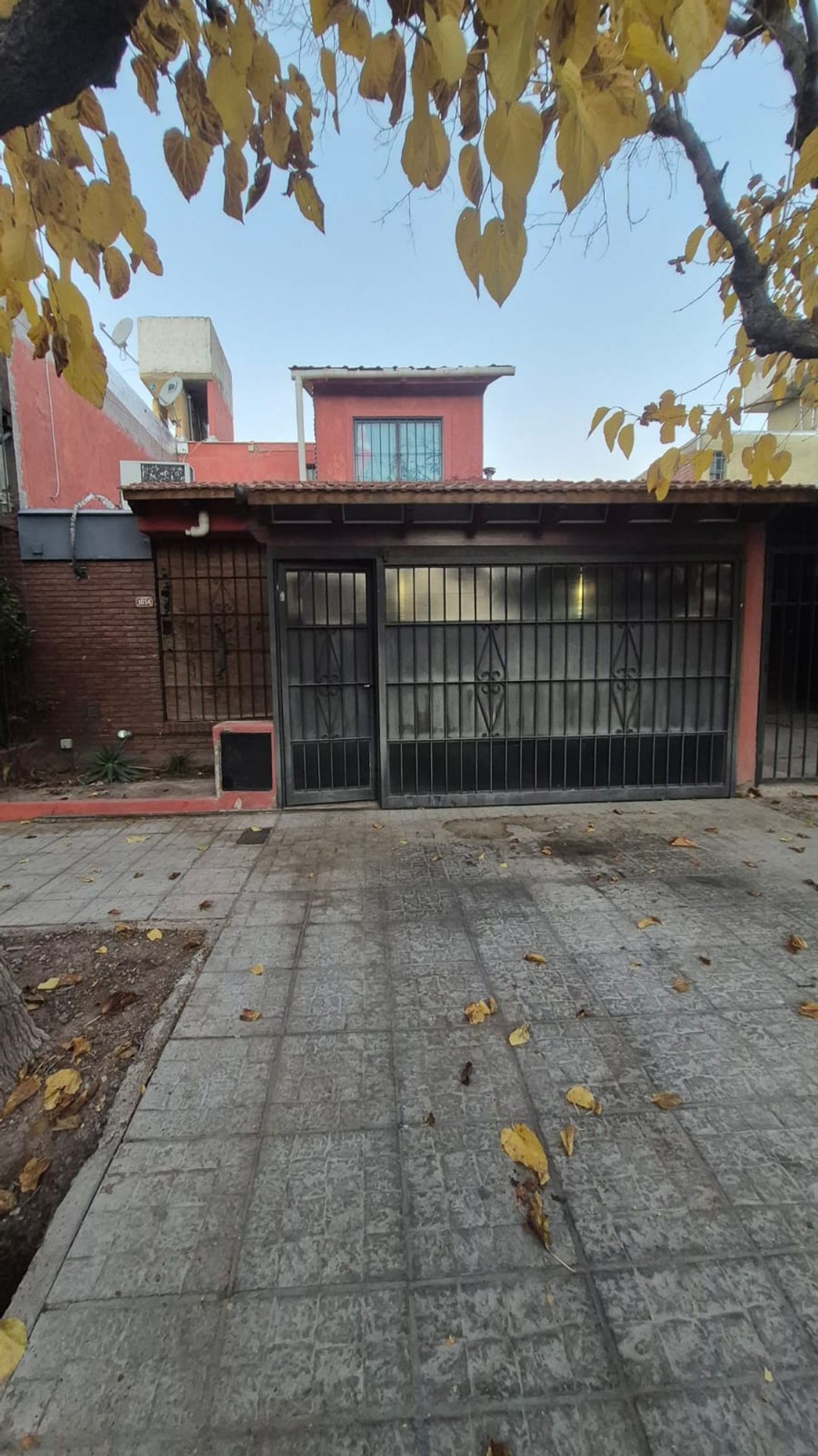 CASA EN VENTA BARRIO PETROLERO