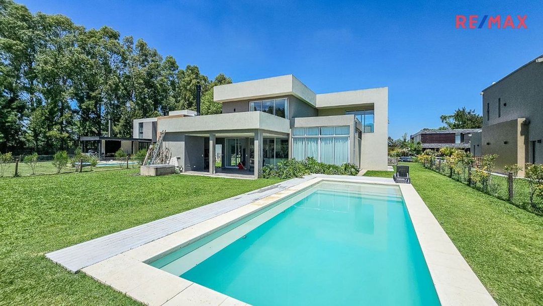 VENTA CASA TERRALAGOS  5 AMB CON PILETA Y PARRILLA