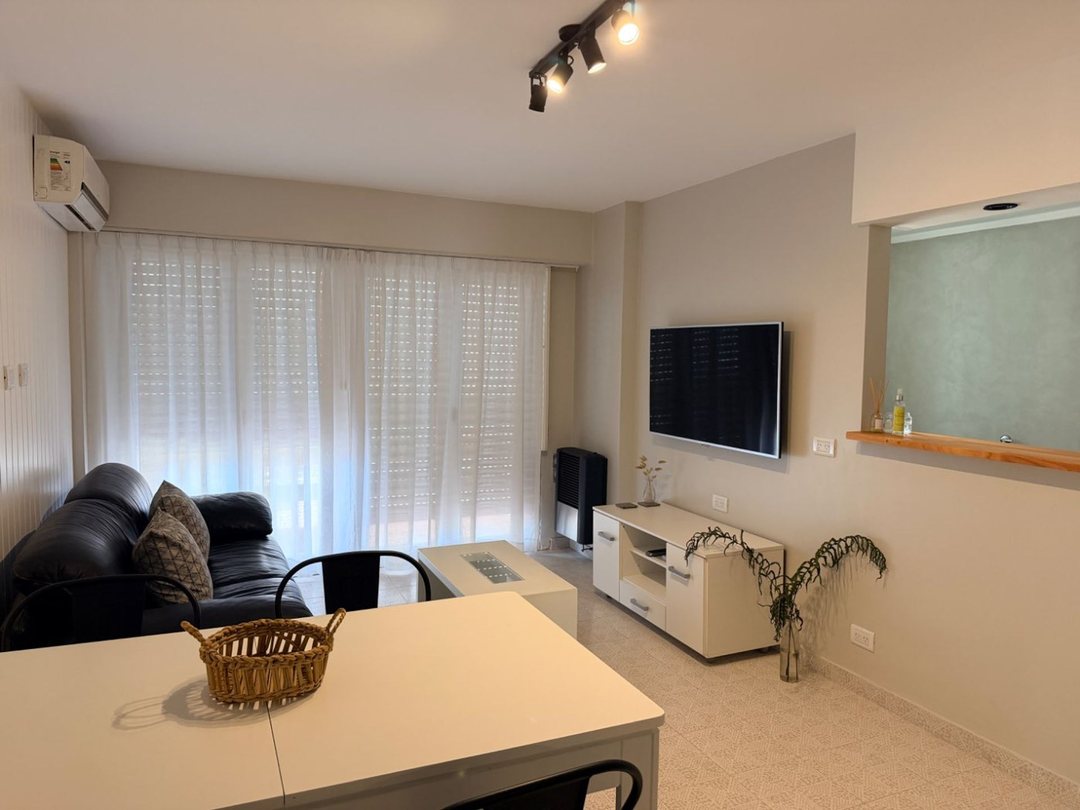 DEPARTAMENTO VENTA PINAMAR VISTA PARCIAL AL MAR
