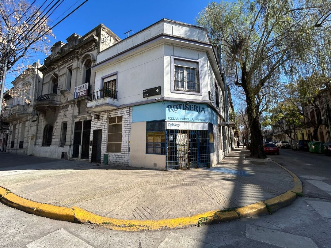 PH 5 AMBIENTES EN VENTA LA BOCA AMPLIO C/ TERRAZA