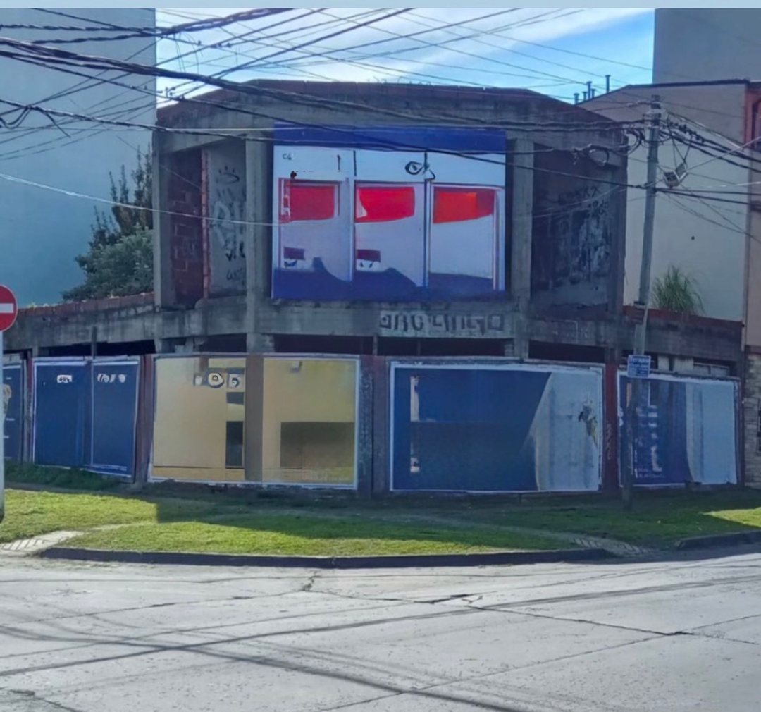 EXCELENTE ESQUINA EN MORON UNIVER DESARR/ INVERSOR