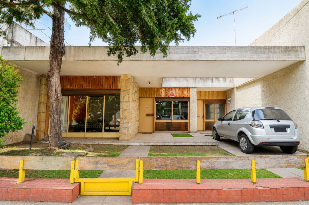 TERRENO EN VENTA SOBRE LOTE DE 10X30 EN VERSALLES