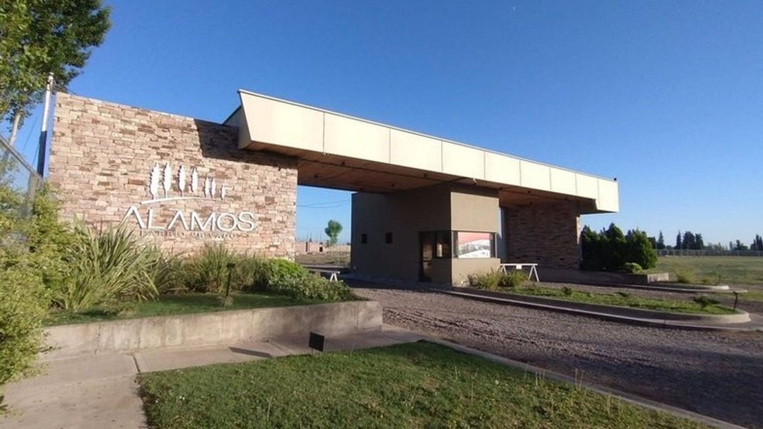 Lote en Venta Bª Privado Los Alamos - Beltran