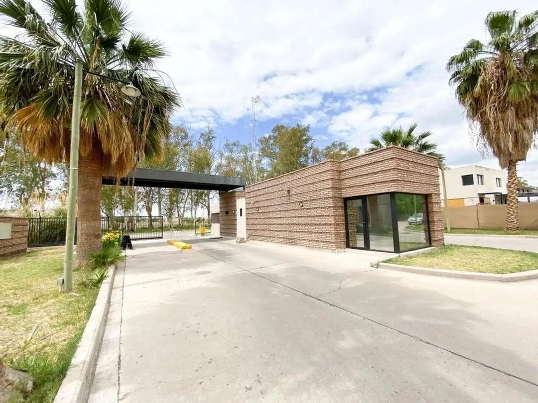 VENTA LOTE 1500 M2 B PRIVADO NAUTILUS COUNTRY