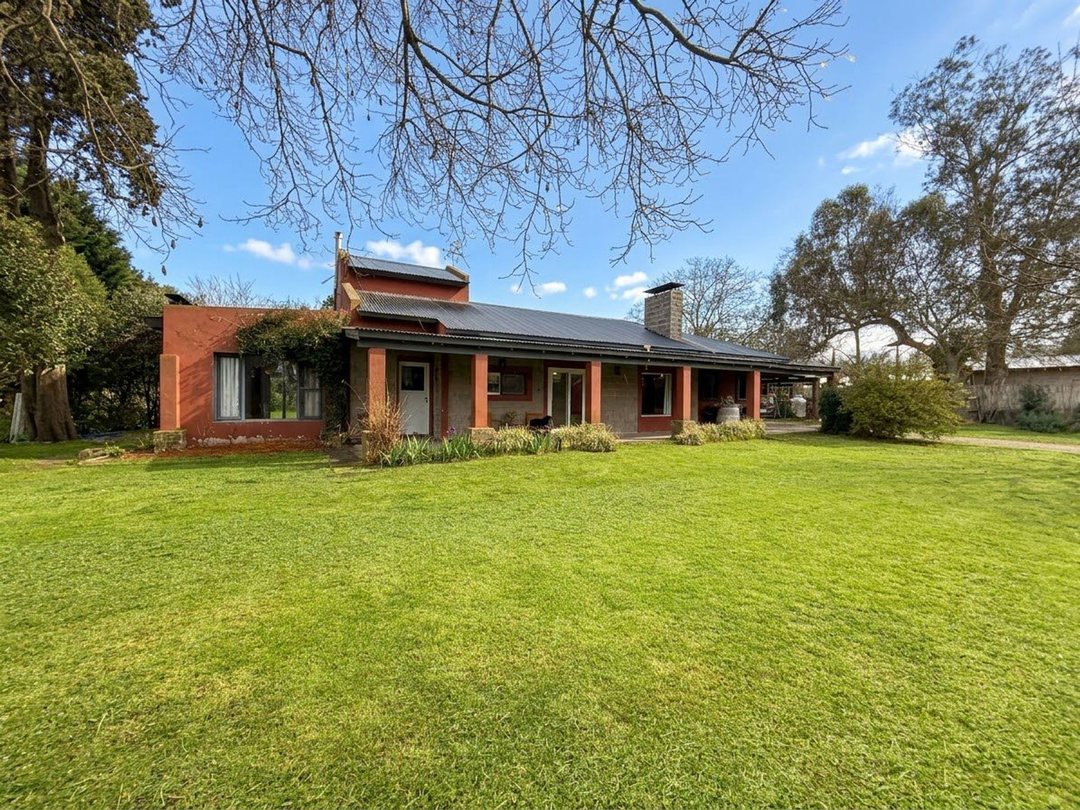 VENTA QUINTA 6 AMB PARRILLA PILETA BALCARCE LT2349