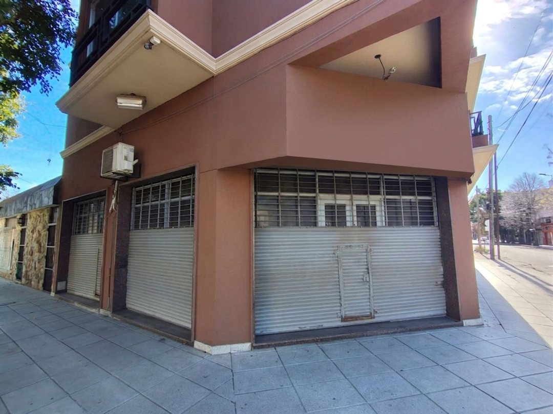 VENTA  LOCAL COMERCIAL 34 METROS VILLA SARMIENTO