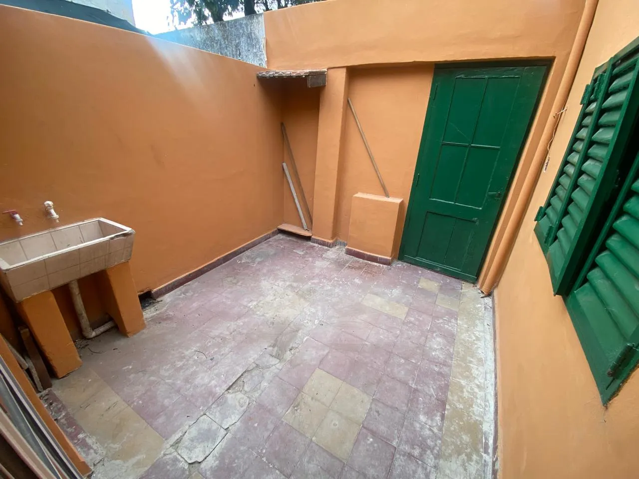 Departamento ,Amplio, Luminoso, Interno
