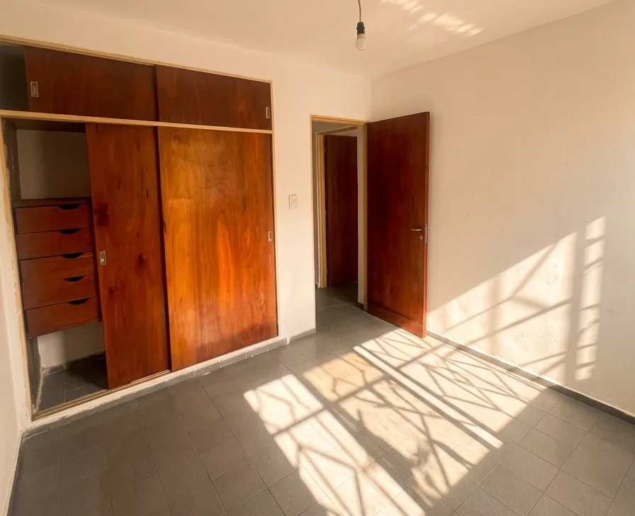 DEPARTAMENTO 2 DORMITORIOS CON COCHERA - DEAN FUNES 2031 - ALBERDI