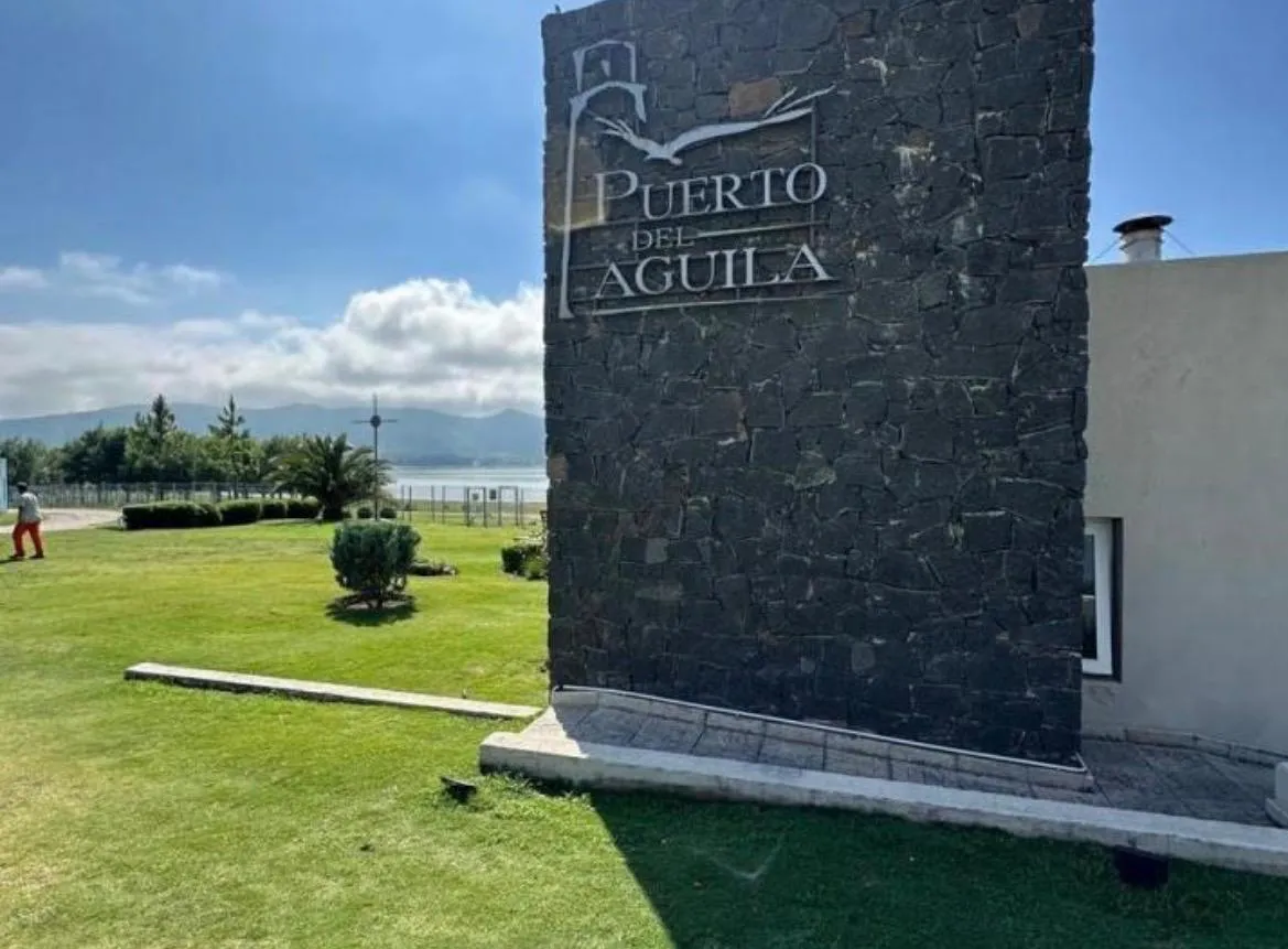 OPORTUNIDAD UNICA !!  LOTE EN PUERTO DEL AGUILA -  LOS REARTES -- 1200 MTS.
