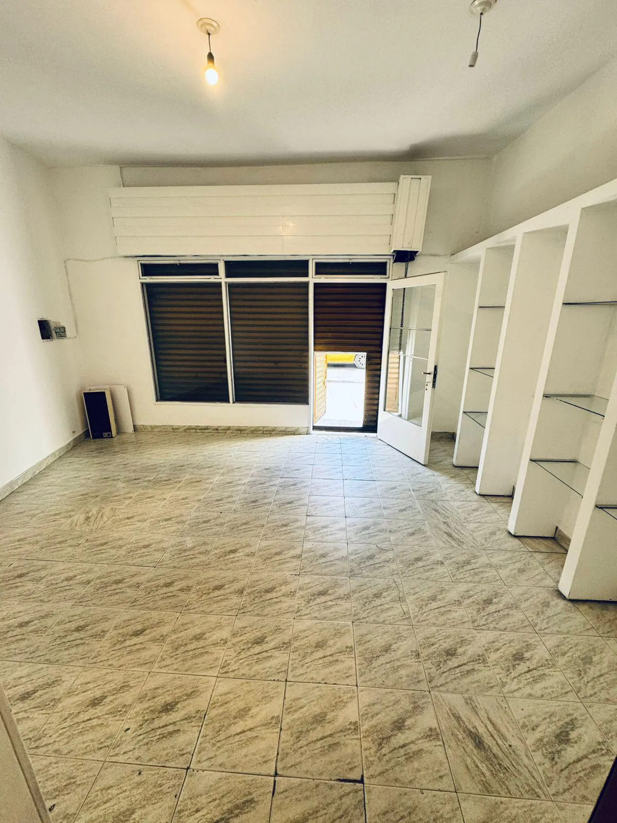 Local en Alquiler en Gemes  Planta Baja  30 m  Gastos Incluidos