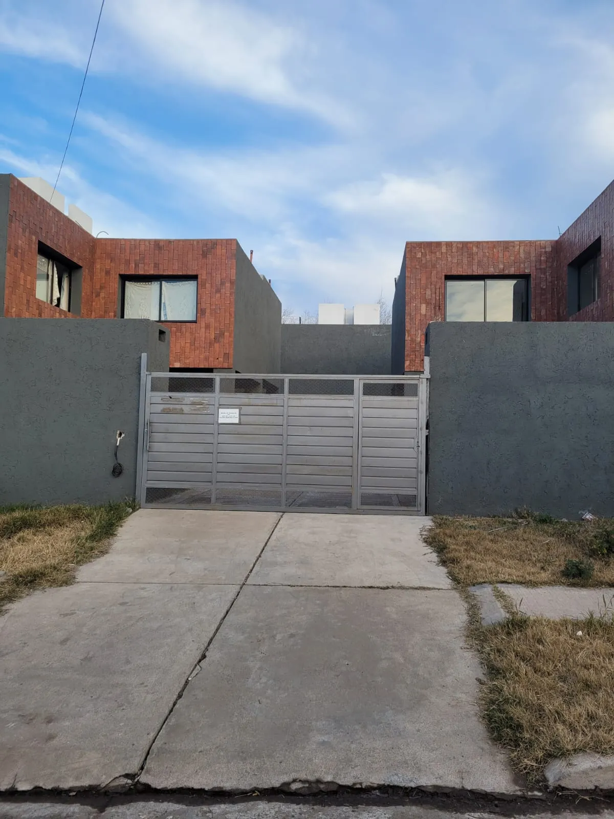 ALQUILER DUPLEX 2 DORM - B° LOS PADROS - LA CALERA