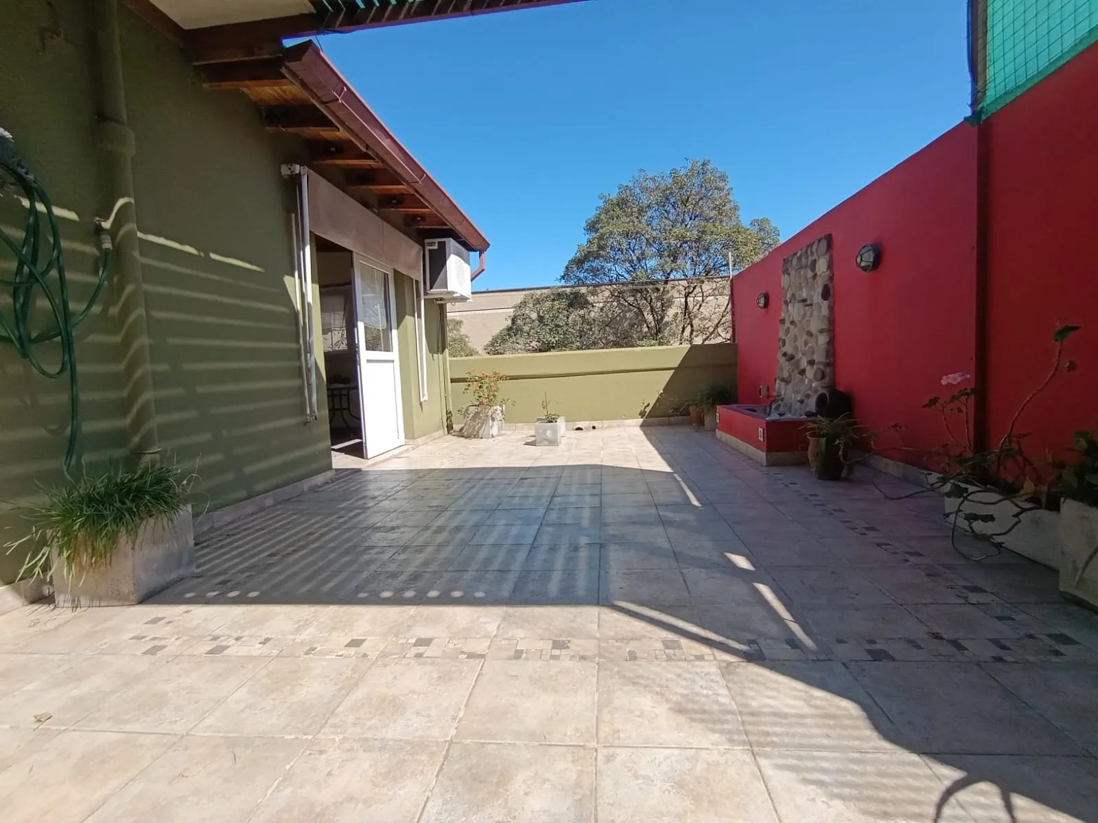 Hermosa Casa En Planta Alta A La Venta Con Quincho En El Corazon De Barrio General Paz MP