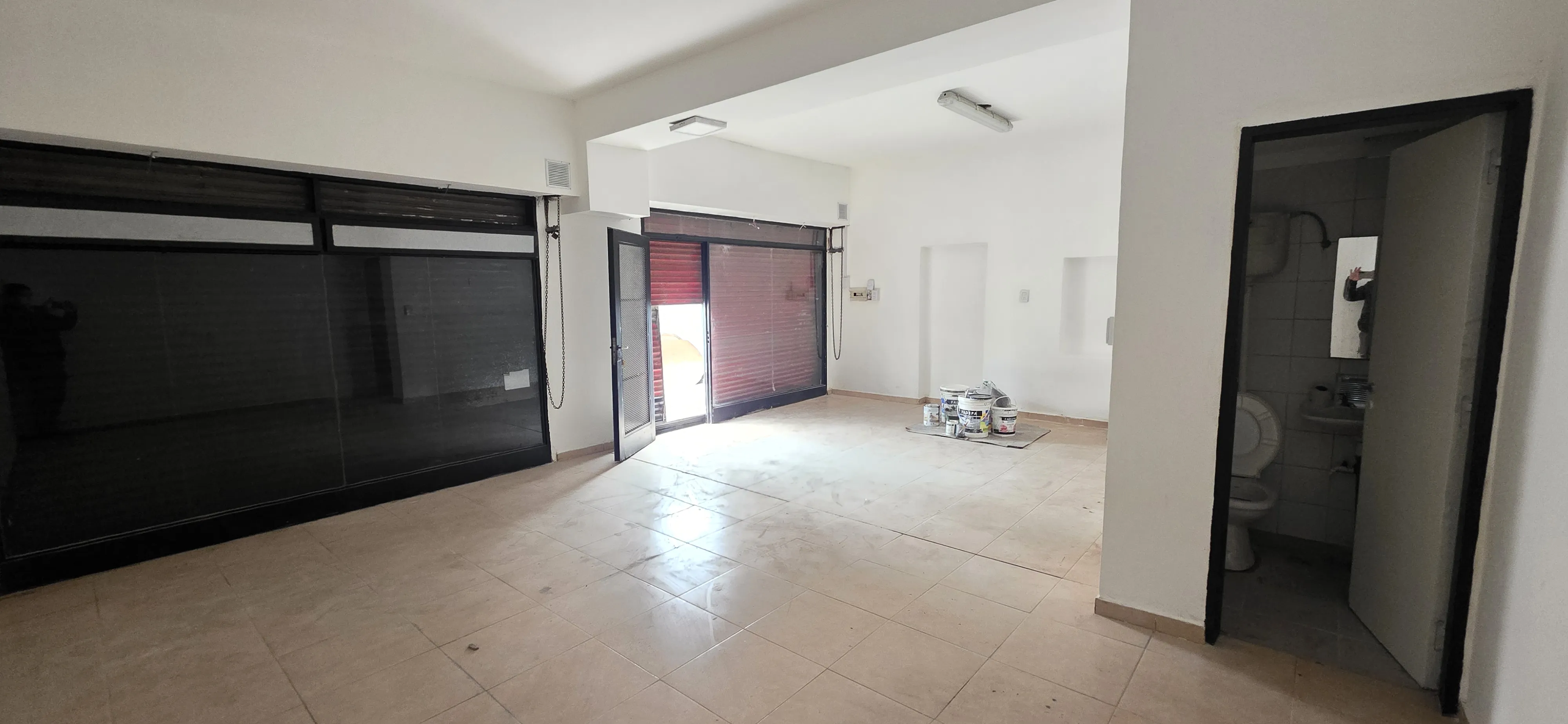 Alquilo Local Comercial 32 m² B° Jardín Richieri 2900