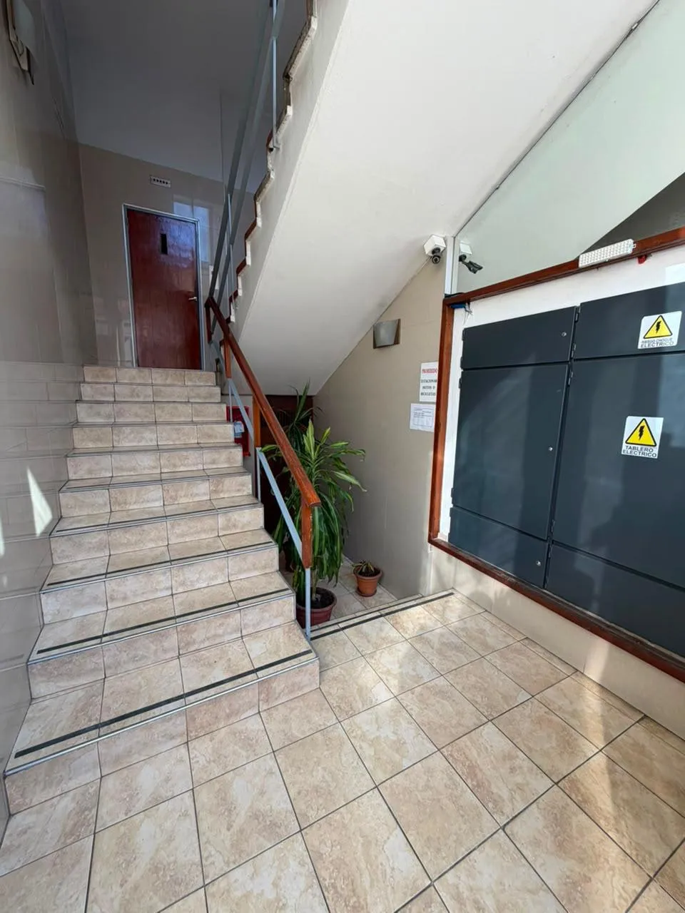 En venta B Centro - Depto 4 Dormitorios 152m2  Terraza Propia de 78m2 con Parril...