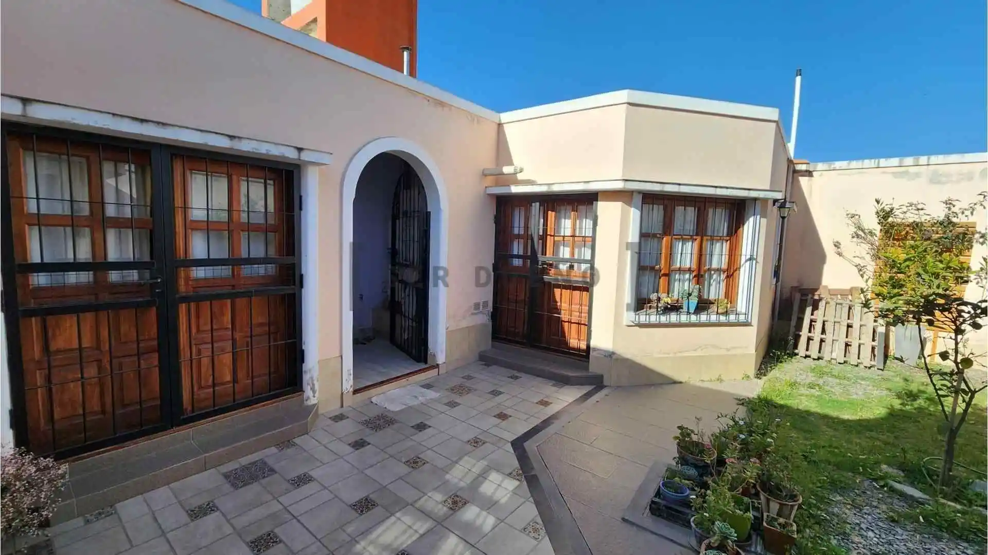 Excelente casa 2 dorm en zona unica en San Lorenzo chico