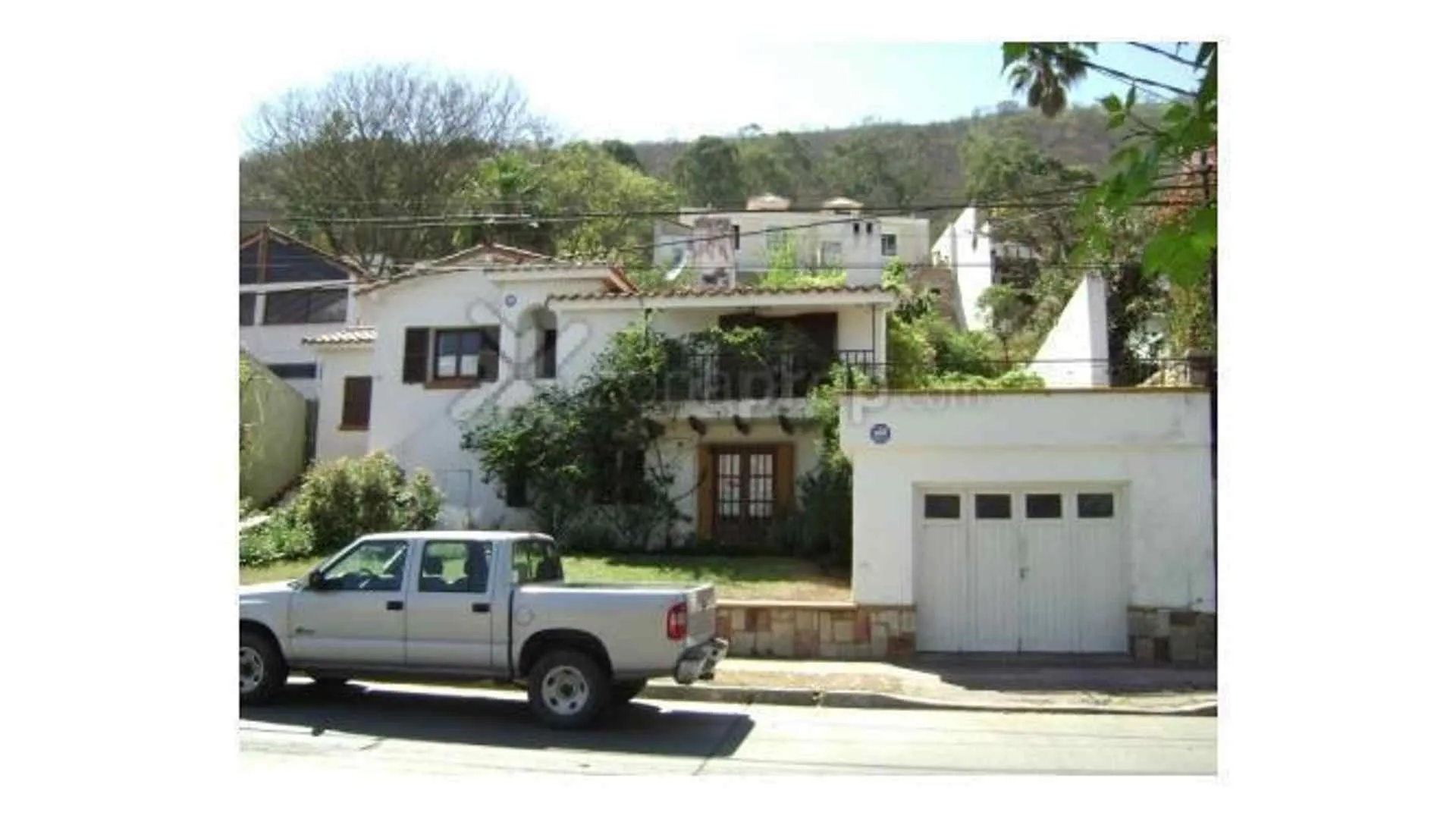 Avenida Uruguay 800 - Salta - Salta