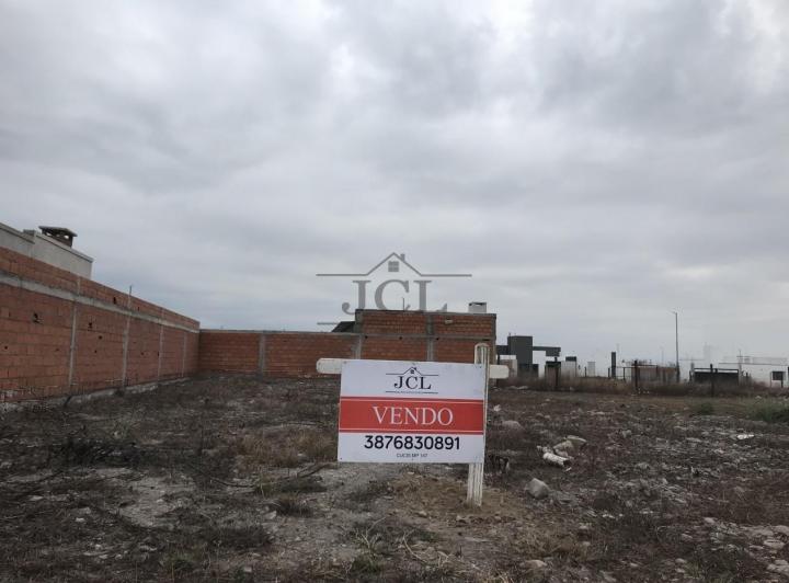 Terreno · 450m²